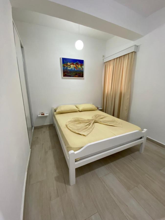 Hotel Andrea Sarande Luaran gambar