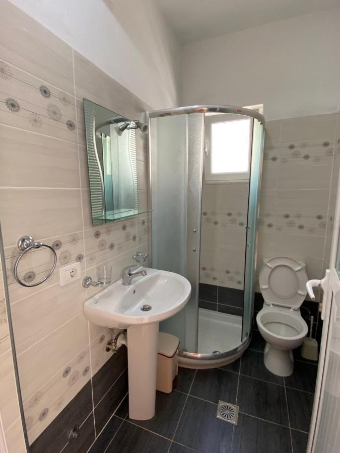 Hotel Andrea Sarande Luaran gambar