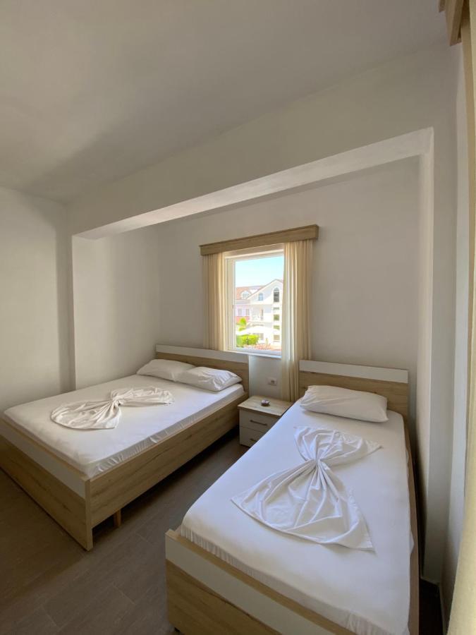 Hotel Andrea Sarande Luaran gambar