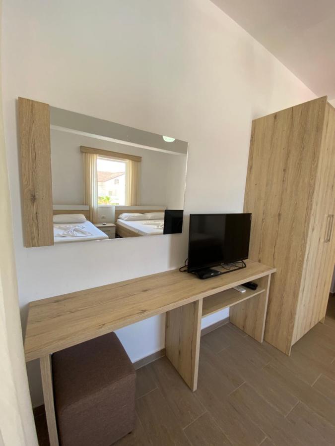 Hotel Andrea Sarande Luaran gambar